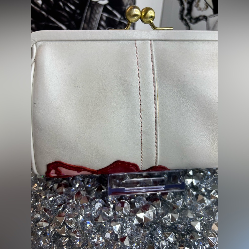 Coach 05’ poppy floral appliqué vintage RARE Poppy for Peace Kisslock EUC - Picture 11 of 16